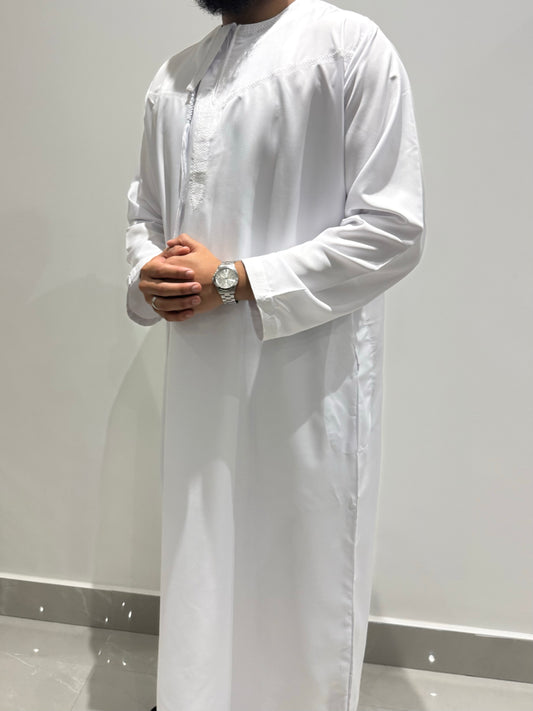 White Thobe